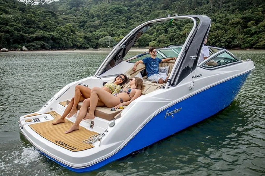 Focker 255 GTO - Ficha Técnica Lancha Fibrafort brasil